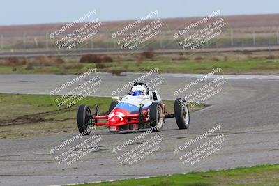 media/Jan-15-2023-CalClub SCCA (Sun) [[40bbac7715]]/Group 5/Qualifying (Sweeper)/